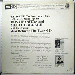 Bonnie Owens And Merle Haggard With The Strangers (5) : Just Between The Two Of Us  (LP, Album)