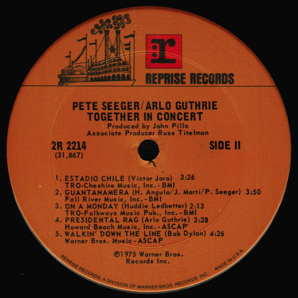 Pete Seeger & Arlo Guthrie : Pete Seeger & Arlo Guthrie Together In Concert (2xLP, Album, Gat)