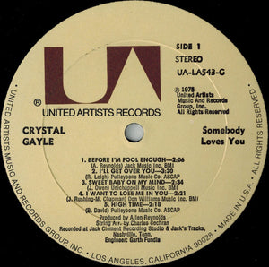 Crystal Gayle : Somebody Loves You (LP, Album, All)